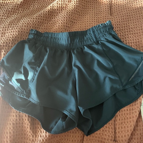 lululemon athletica Pants - lululemon hottie hot shorts size 4